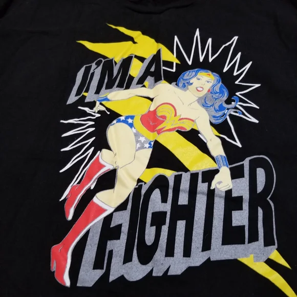 True Vintage Wonder Woman Black Graphic Tee - Short Sleeve 4 - Picture 2 of 3